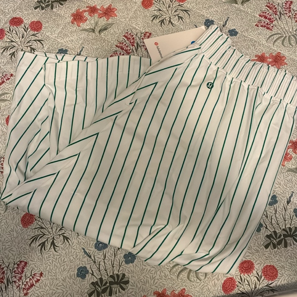 NWT Lululemon Ruffle Waist Midi Skirt - Picture 3 of 4